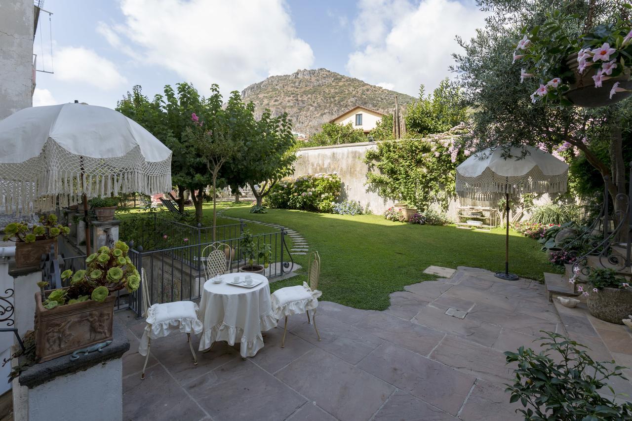 Bed and Breakfast Palazzo Cacace Relais Piano di Sorrento Esterno foto